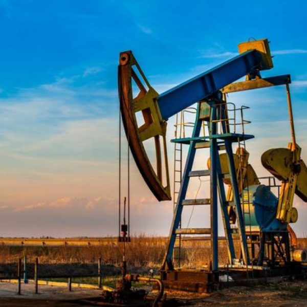Azərbaycan neftinin qiyməti bahalandı
