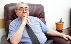 Tanınmış əməkdar jurnalist reanimasiyaya yerləşdirildi